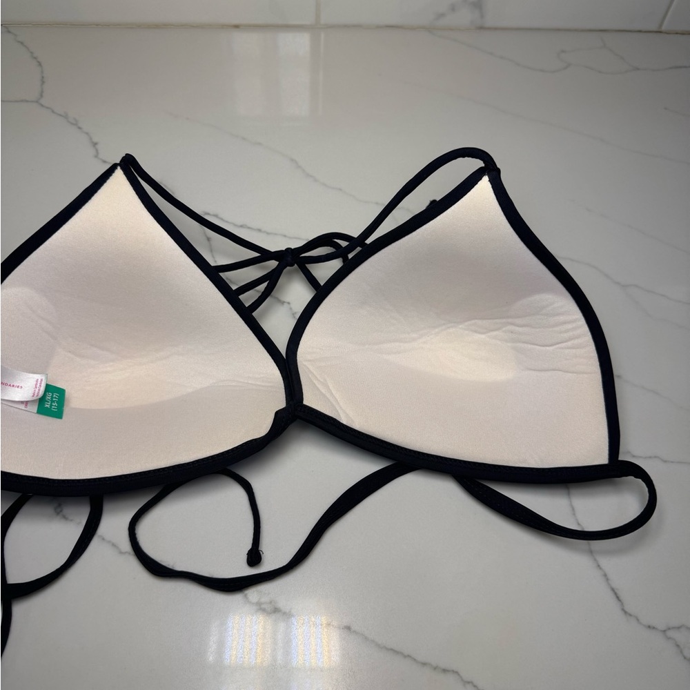 No Boundaries Blue and White Tie Dye Bikini Top - Picture 4 of 9